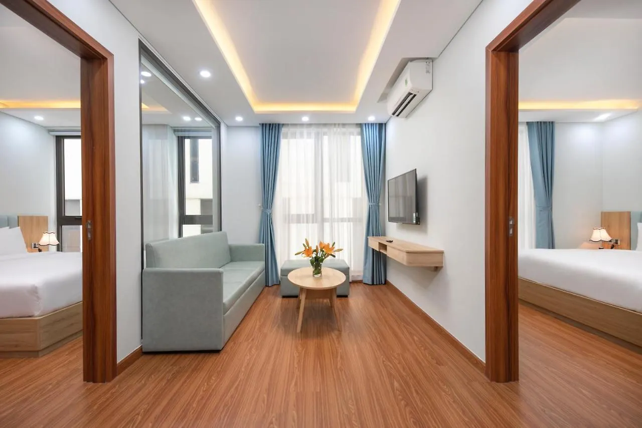 Hummer Hotel & Apartment Da Nang Beach 3*,