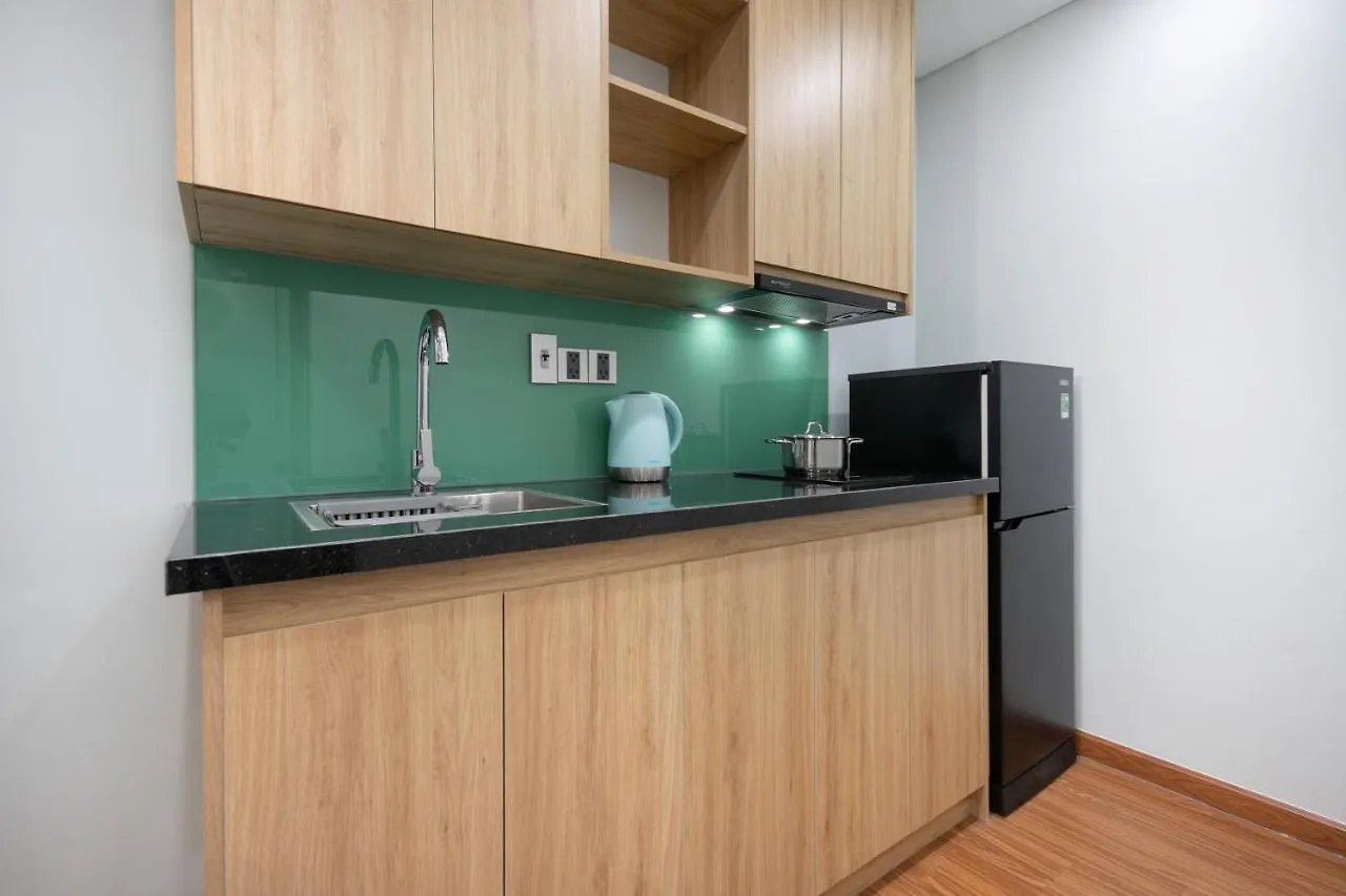 Hummer Hotel & Apartment Da Nang Beach